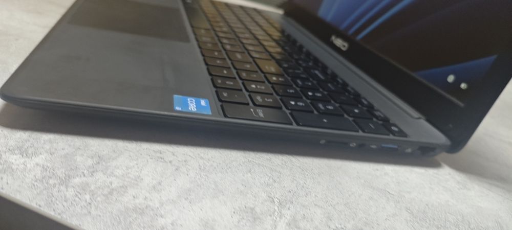 Ноутбук i3 11gen