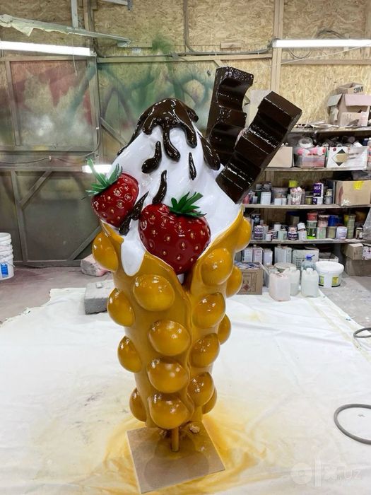 3D reklama kata shaklardagi maketlar