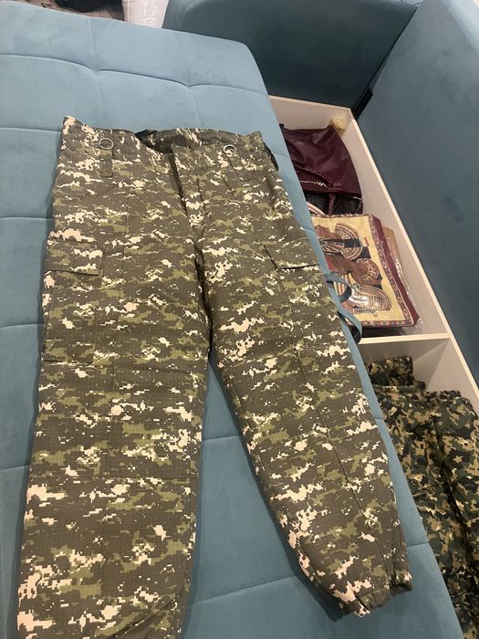 Продам камуфляж с брюками