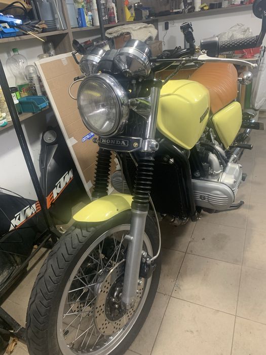 Honda GL1000 GoldWing