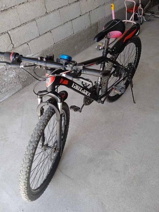 Велосипед  26 дюйм  черный