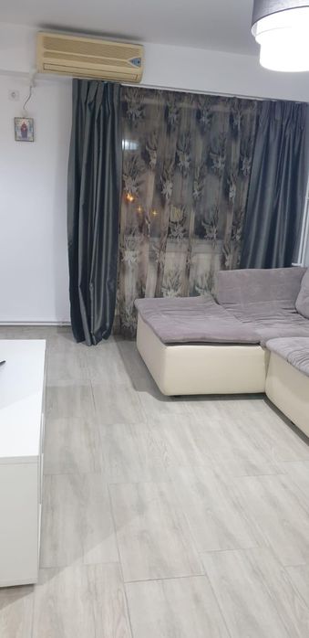 P. F Inchiriez Gars. Lux/ Ultracentral/ Mc' Donalds/Unirii/ Superba