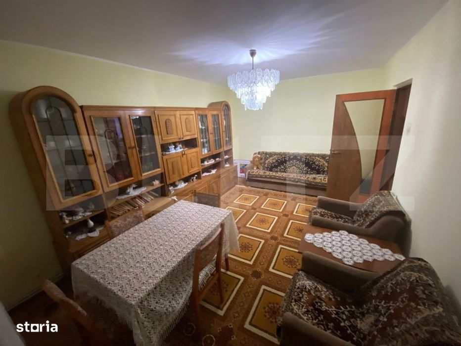 Apartament 3 camere, etaj intermediar, zona Belvedere — fotografia 1