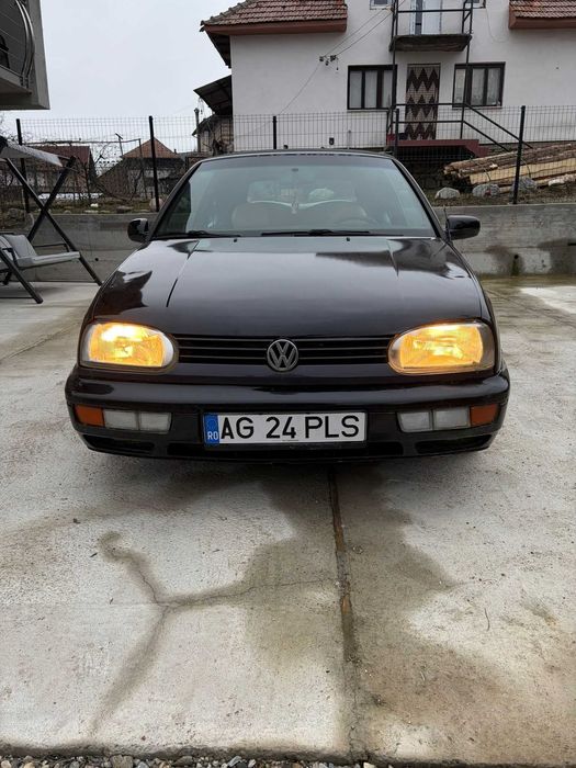 Vand golf 3 decapotabil!