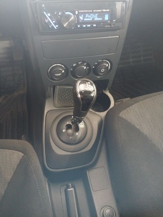 Машина  приора 15 года