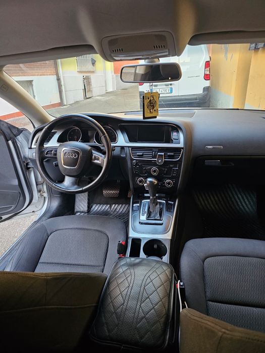 Vând Audi A5 coupe 2.7 TDI Automat