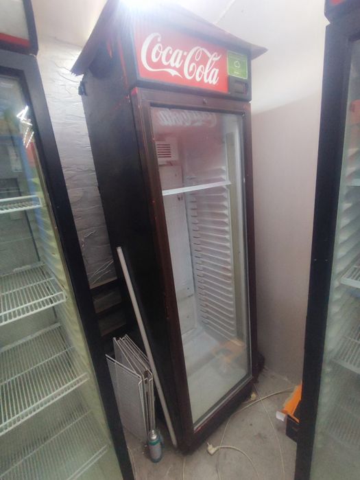 Холодильники стеклянные