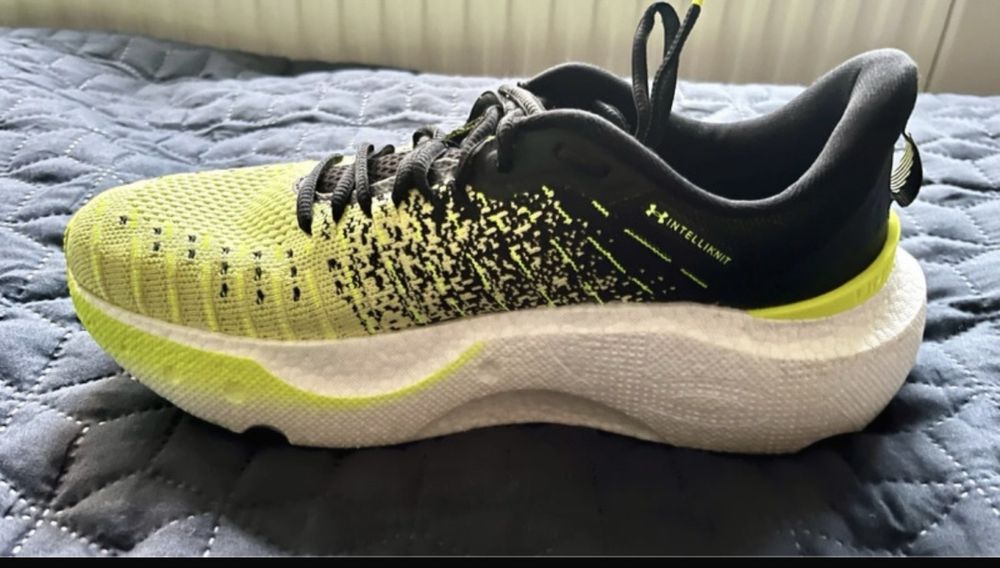 Under Armour Infinite Elite