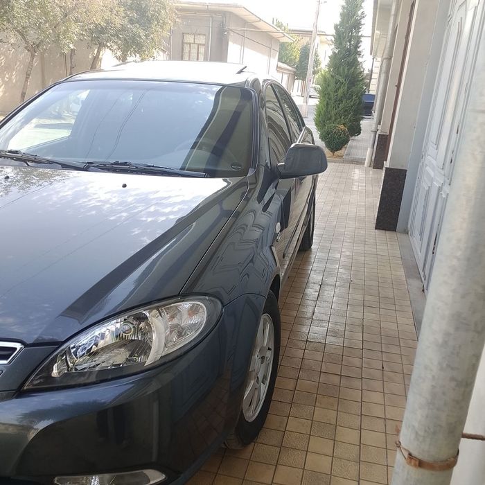 Chevrolet gentra sotiladi