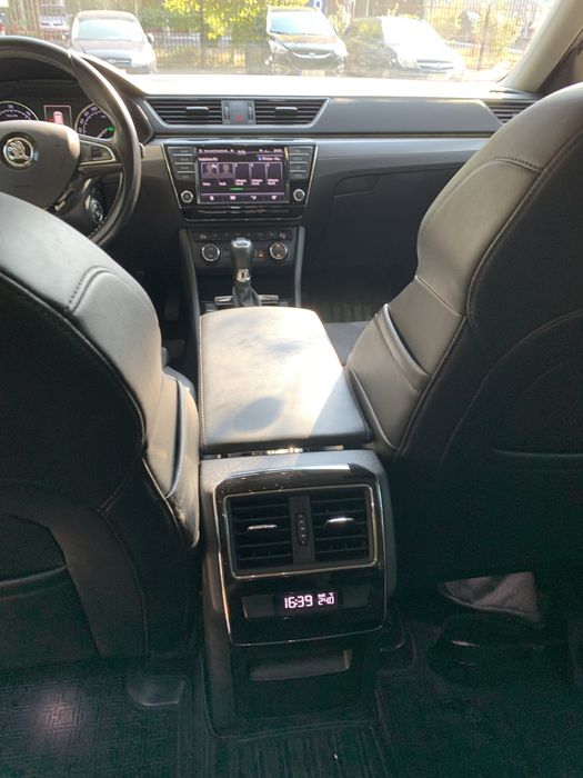 Skoda Superb 2.0 tdi dsg alcantara