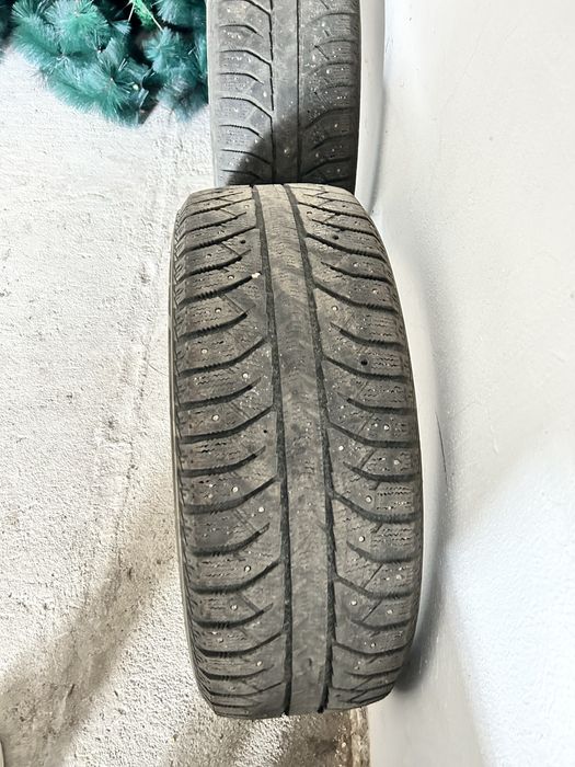 Шины зимние комплект Bridgestone