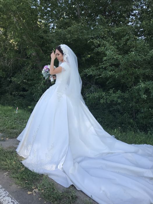 Свадебное платье