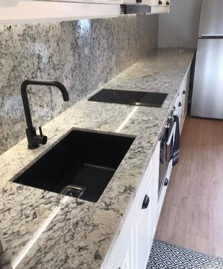 Дава се под наем Двустаен апартамент в София, Кръстова вада - 76 кв.м за 433.5 € - Снимка #3