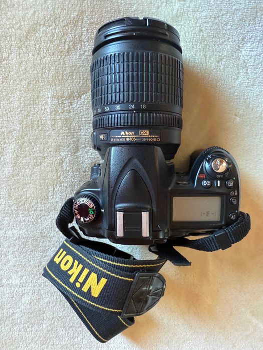 Nikon D90+обектив Nikon AF-S Nikkor 18-105mm