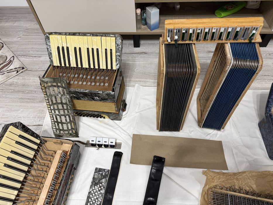 Piese pentru acordeone!