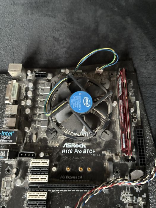 Placa de baza ASRock