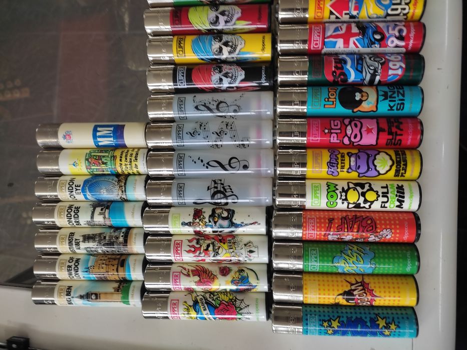 Големи запалки clipper 55 броя