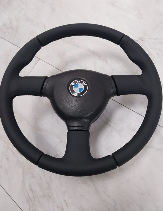 Vand volan e30 385MM