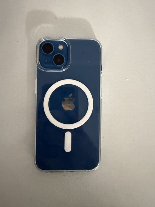 Продам айфон 13