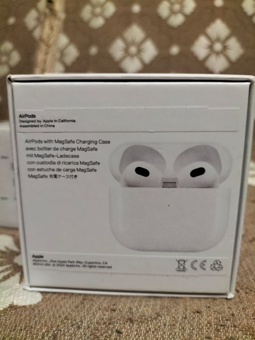 Продам наушники новые