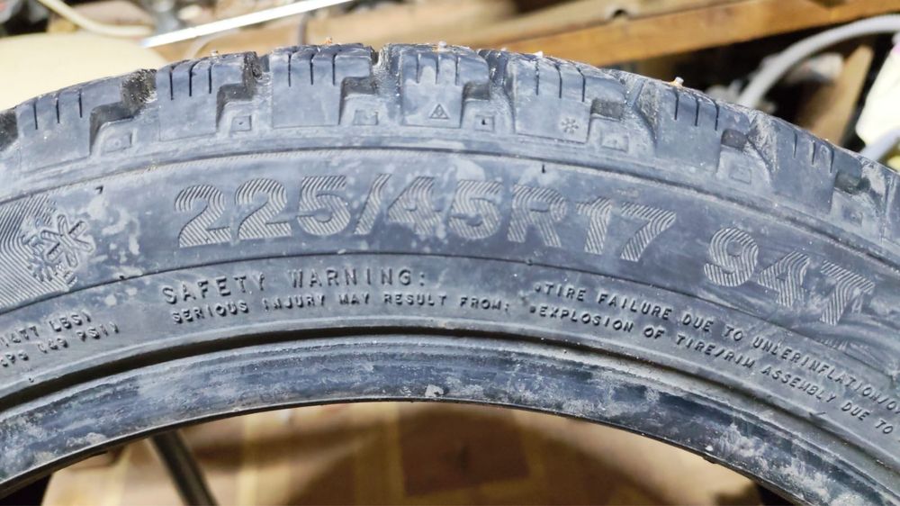 Шины зимние R17,225/45