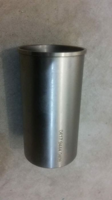 Комплект поршней и гильз