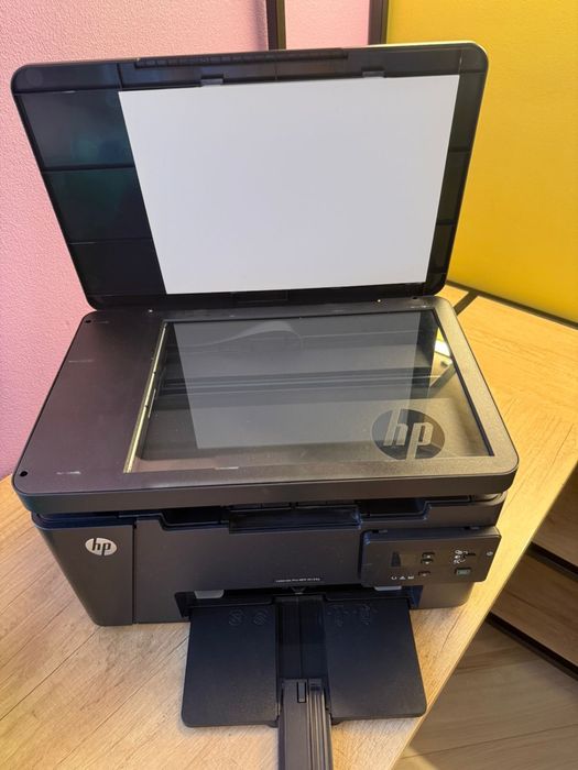Продается Принтер (МФУ) hp
