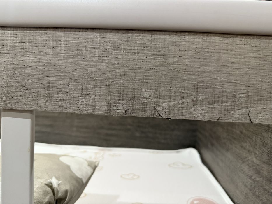 Бебешка кошара в много добро състояние