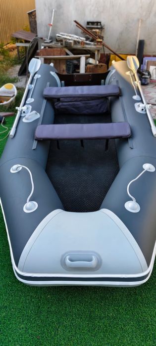 Лодка АКВА 3200, доп