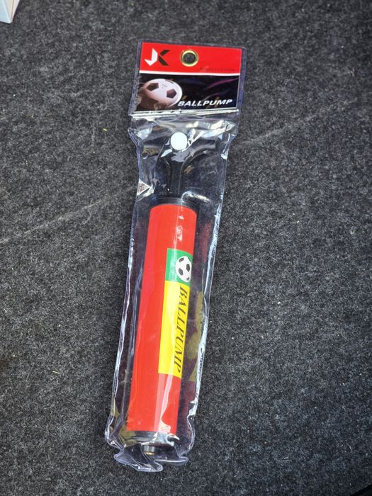 Най-различни резервни части за боксови круши, джаги, хокей,