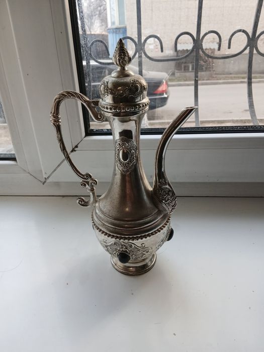 Продам кувшин мельхировый