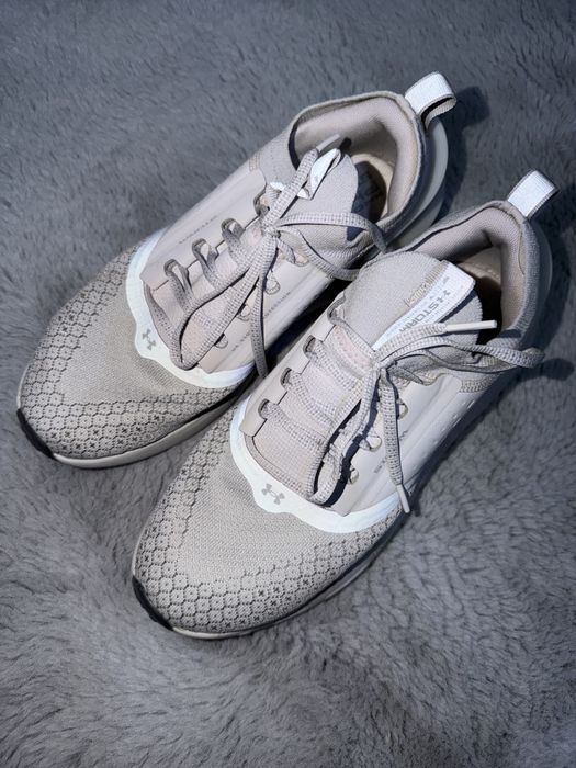 Under Armour HOVR Phantom 3 Storm 44.5 aproape noi