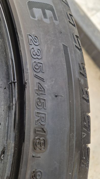 BRIDGESTONE 235/45/18 комплект 4штуки