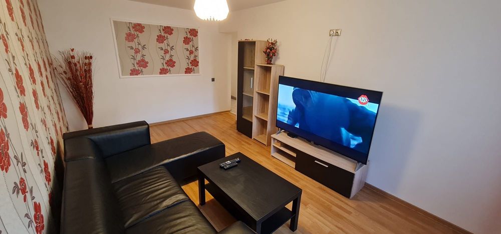 Închiriez/vând apartament 3 camere HCC, zona Cerna