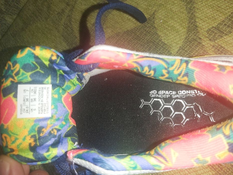 Дамски маратонки Asics и Mezuno