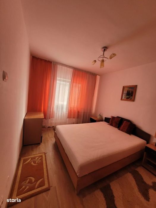 Apartament cu 3 camere, 70 mp, zona Garii