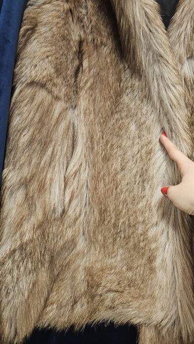 Vestă din blană naturală – iepure cu guler din vulpe naturală | stare