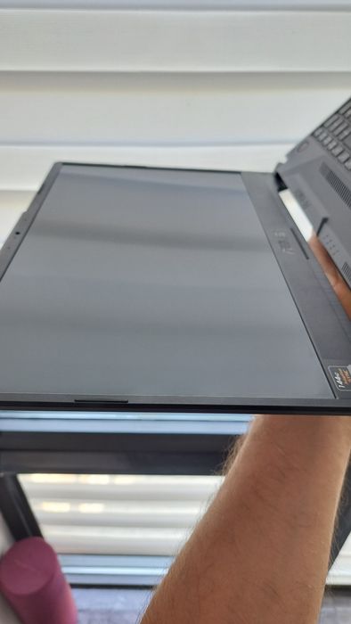 Продавам Asus TUF Gaming A15 laptop