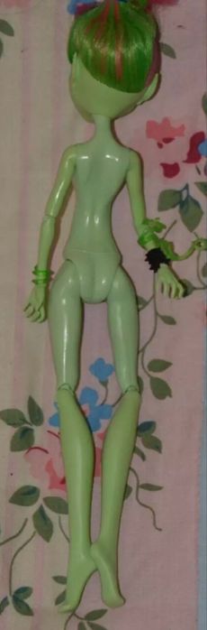 Продам куклу монстер хай