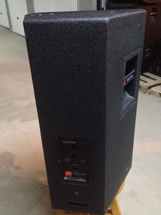 Професионална система за озвучаване JBL Srx715 x2, Srx718 x4