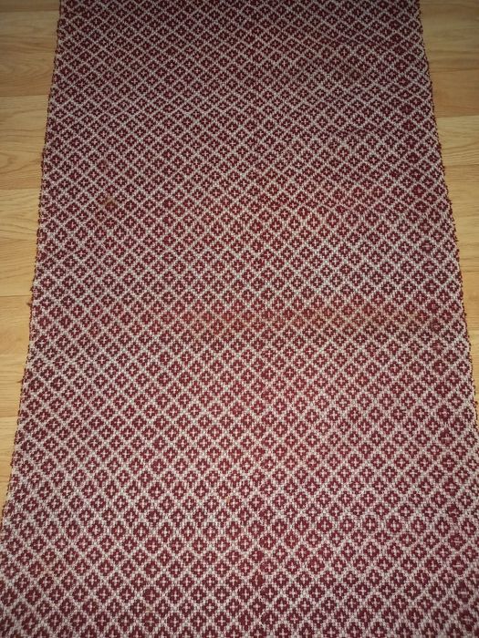 Vând covoare tradiționale.vechi urgent bune