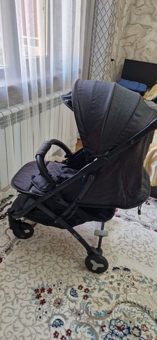 Прогулочная каляску за 20000