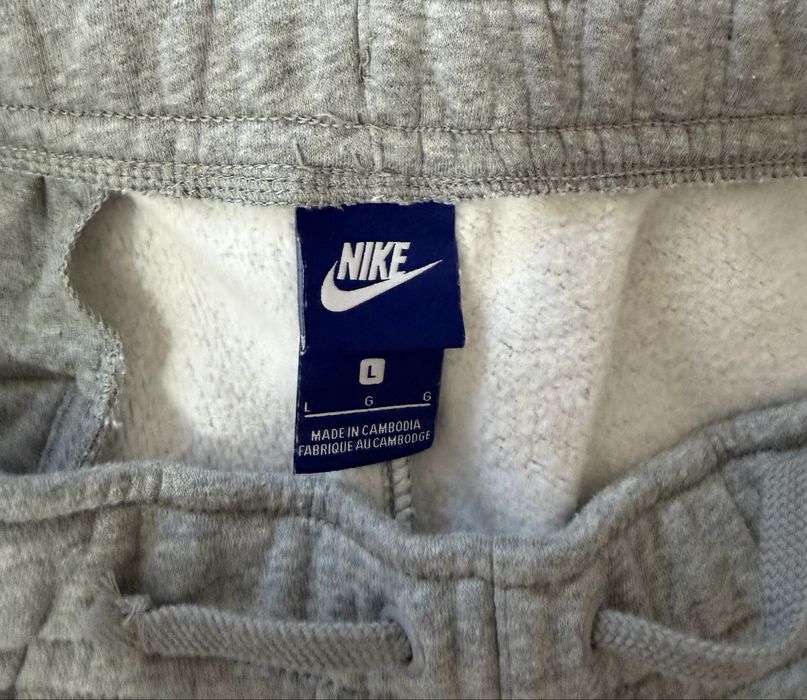 Compleu Nike M -L