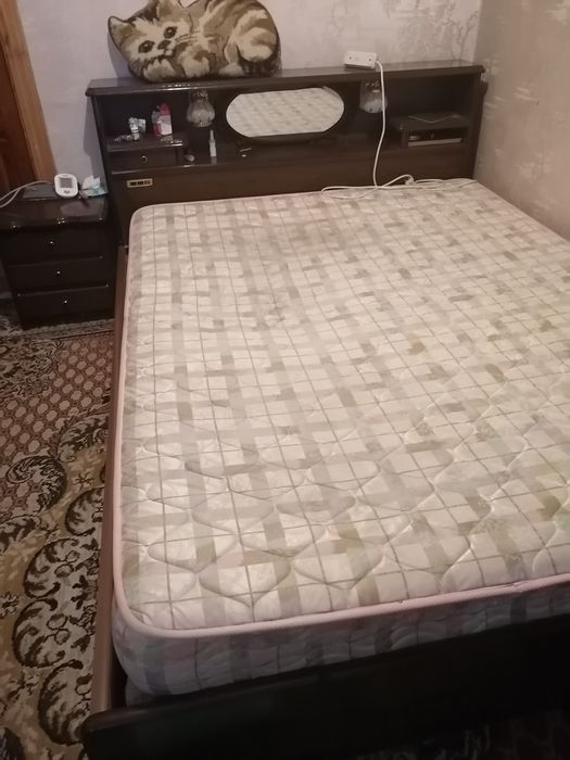 Спальный гарнитур