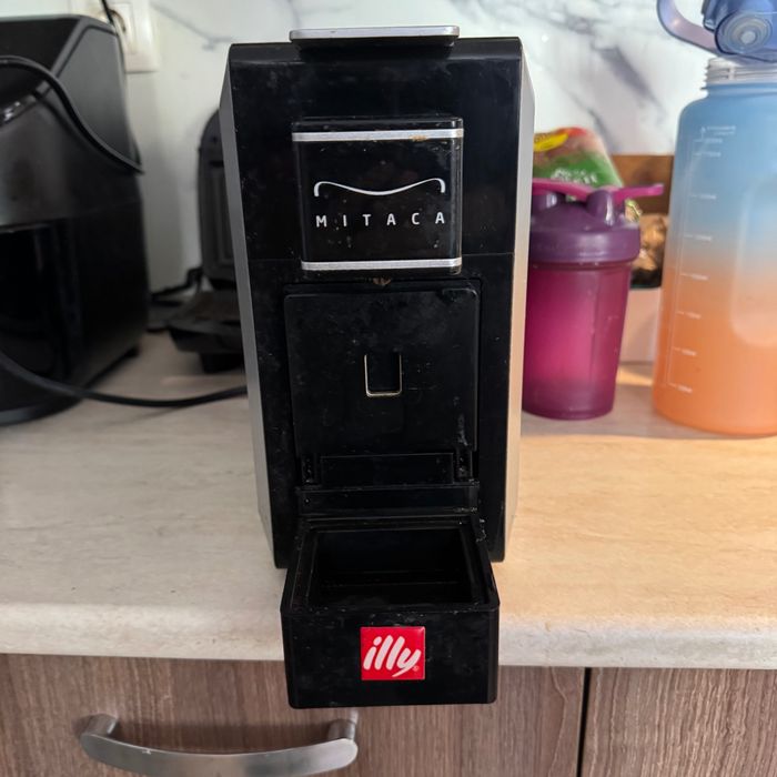 Кафе машина Illy Mitaka M8