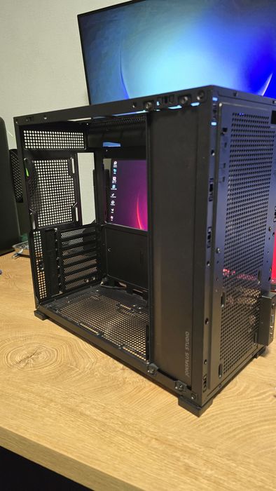 Кутия Jonsbo d41