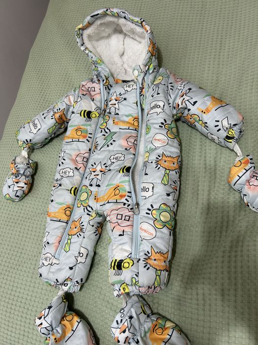 Продам детский комбинезон