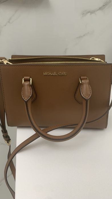 Сумочка кожаная через плечо