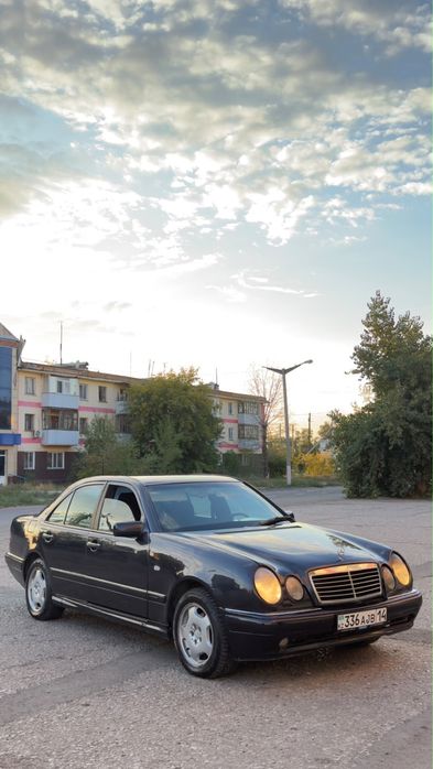 Продам е230 цена 1.8 торг есть