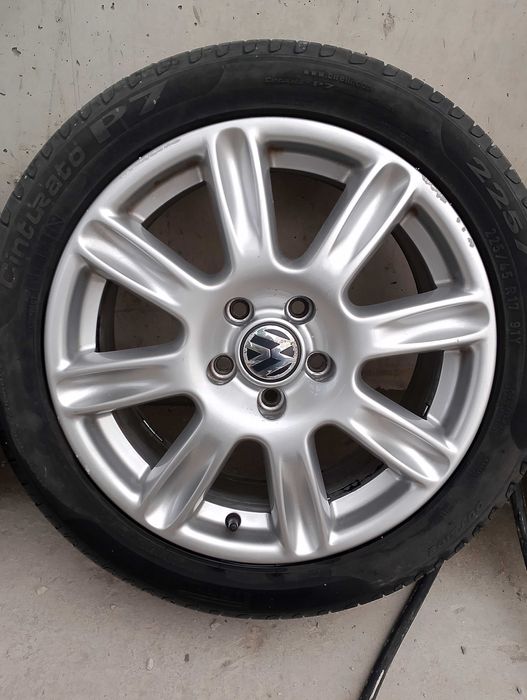 Продавам джанти за vw bbs 17 цола със летни гуми Пирели